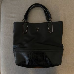 Vera Wang black tote
